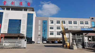 Changzhou Yingchuang Rotomolding Equipment Co,. Ltd linha de produção do fabricante